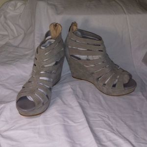 Cordani Electra Gray Suede Caged wedges sz 41 made in Italy NWOB